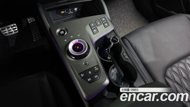 Kia Sportage (V) Gasoline 1.6 Turbo 2WD Signature X Line 2025 — фото 9