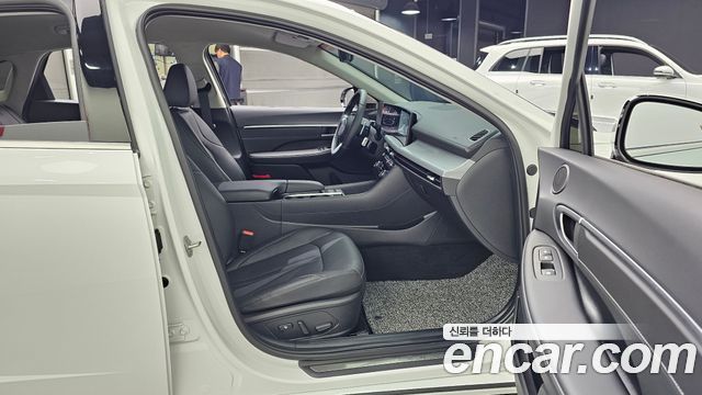 Hyundai Sonata The Edge (DN8) 1.6 Turbo Exclusive 2024 — фото 11