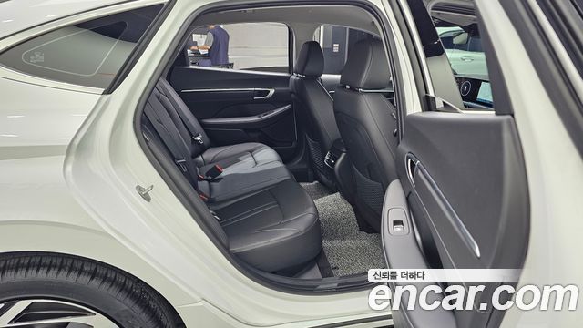 Hyundai Sonata The Edge (DN8) 1.6 Turbo Exclusive 2024 — фото 12