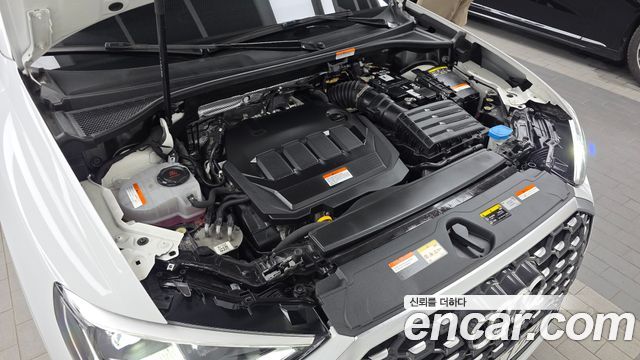Audi Q3 (F3) 35 TDI Premium Sportback 2024 — фото 6