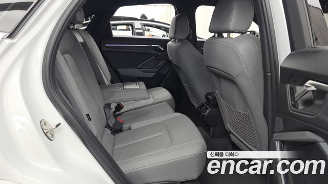 Audi Q3 (F3) 35 TDI Premium Sportback 2024 — фото 12