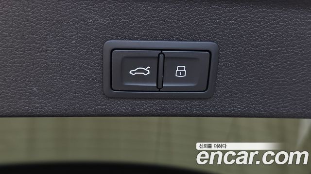 Audi Q3 (F3) 35 TDI Premium Sportback 2024 — фото 26