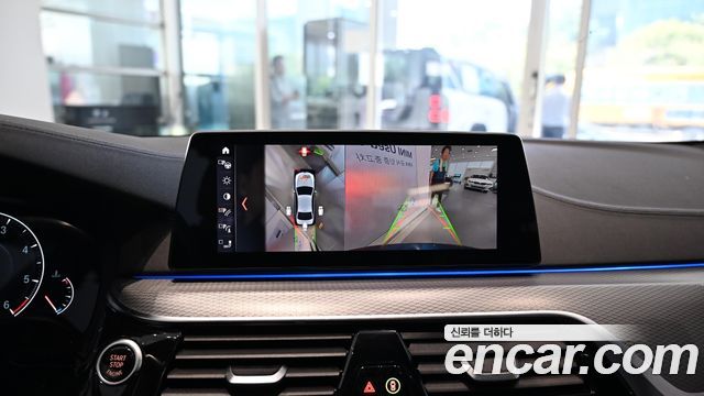 BMW 5 Series (G30) M550d xDrive 2019 — фото 19