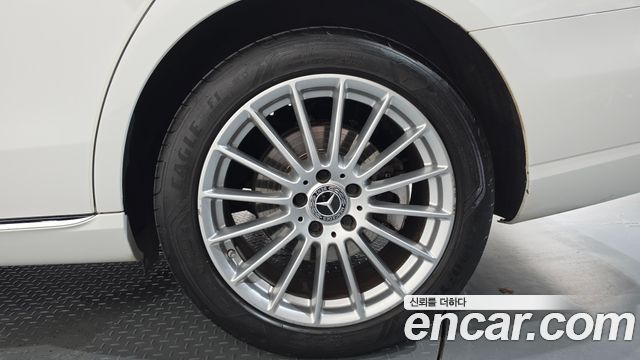 Mercedes-Benz E-Class (W213) E250 Exclusive 2022 — фото 21