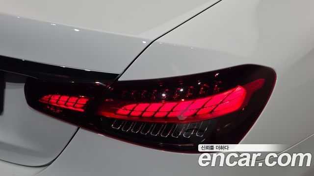 Mercedes-Benz E-Class (W213) E250 Exclusive 2022 — фото 23