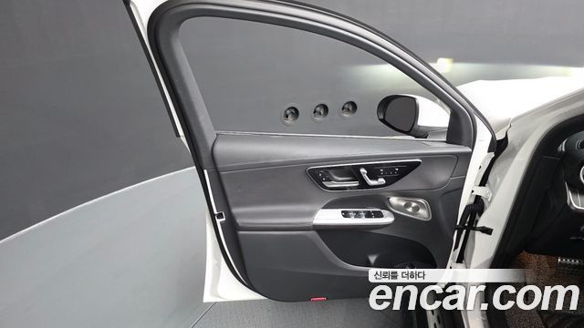 Mercedes-Benz GLC-Class (X254) GLC300 4MATIC AMG Line 2025 — фото 24
