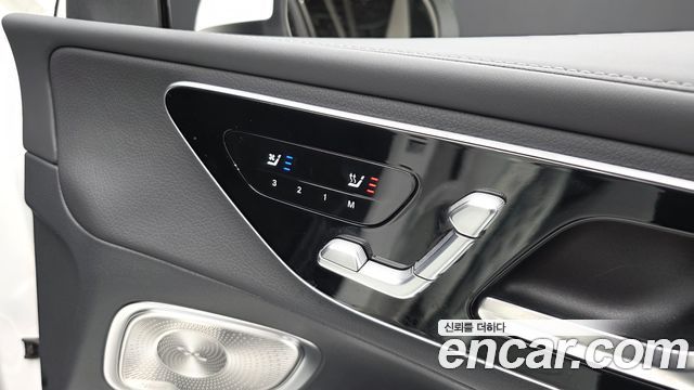 Mercedes-Benz GLC-Class (X254) GLC300 4MATIC AMG Line 2025 — фото 28
