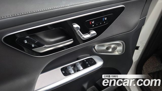 Mercedes-Benz GLC-Class (X254) GLC300 4MATIC AMG Line 2025 — фото 29
