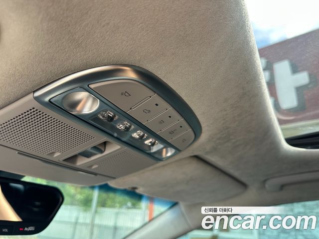 Genesis EQ900 3.8 GDI AWD Prestige 2017 — фото 18