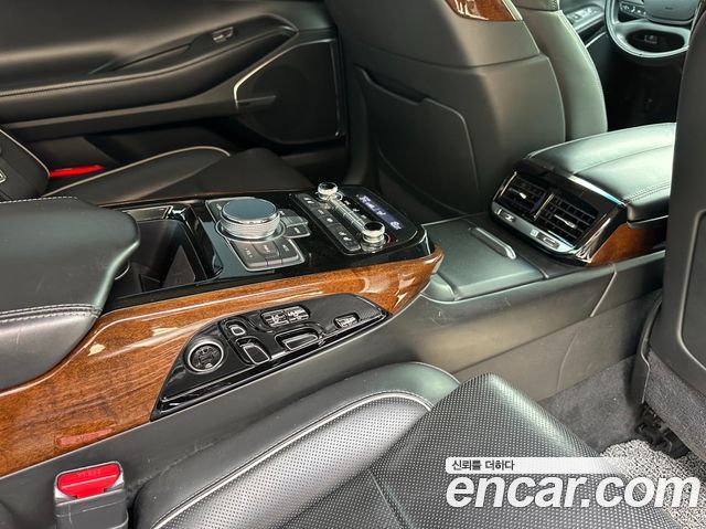 Genesis EQ900 3.8 GDI AWD Prestige 2017 — фото 21