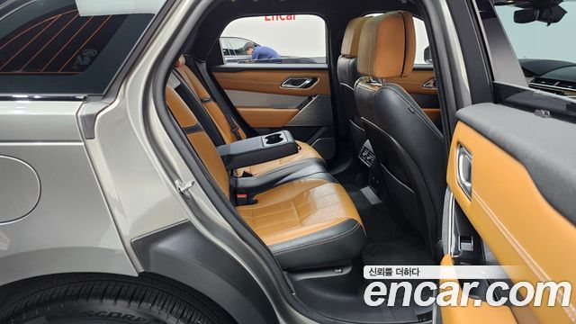 Land Rover Range Rover Velar 3.0 D300 R-Dynamic HSE 2018 — фото 15