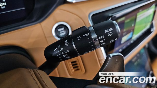 Land Rover Range Rover Velar 3.0 D300 R-Dynamic HSE 2018 — фото 34
