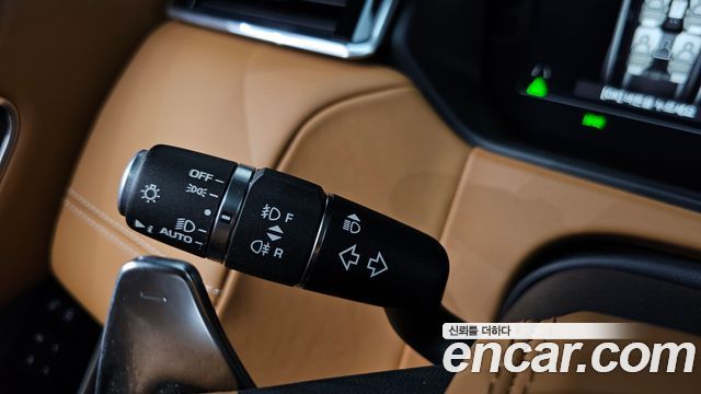 Land Rover Range Rover Velar 3.0 D300 R-Dynamic HSE 2018 — фото 36