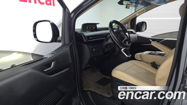 Hyundai Staria Cargo 3-Seater Modern 2022 — фото 10