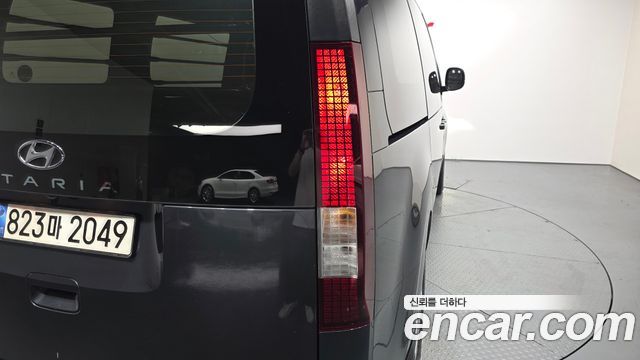 Hyundai Staria Cargo 3-Seater Modern 2022 — фото 23