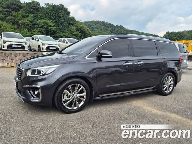 Kia Carnival 9-Seater Prstige 2020 — фото 2