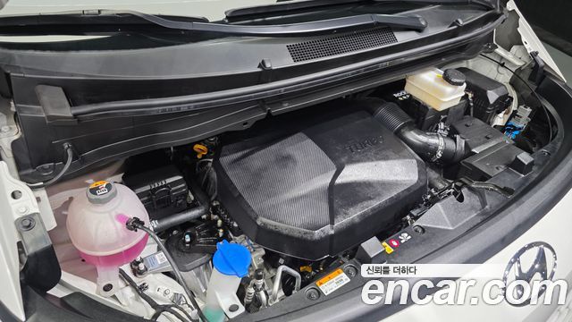 Hyundai Staria Cargo 3-Seater Modern 2022 — фото 6
