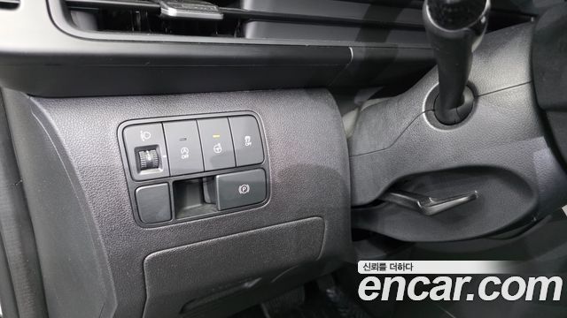 Hyundai Staria Cargo 3-Seater Modern 2022 — фото 14