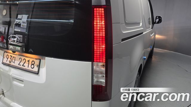 Hyundai Staria Cargo 3-Seater Modern 2022 — фото 23