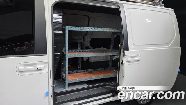 Hyundai Staria Cargo 3-Seater Modern 2022 — фото 26