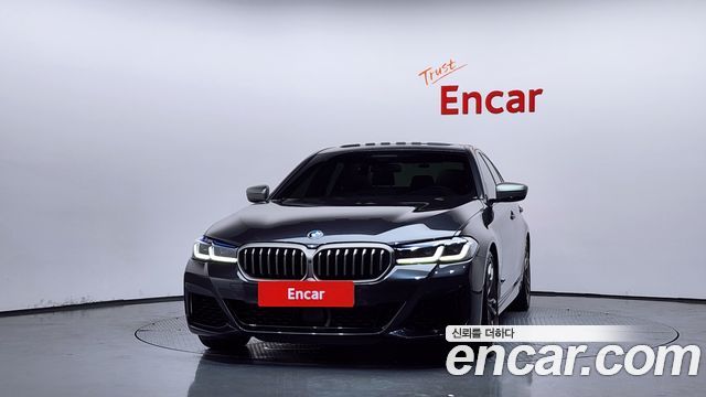 BMW 5 Series (G30) M550i xDrive 2021 — фото 3