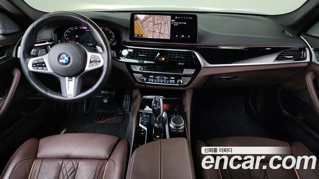 BMW 5 Series (G30) M550i xDrive 2021 — фото 7