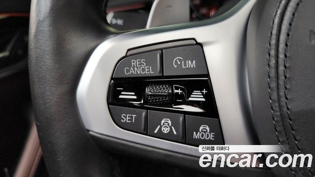 BMW 5 Series (G30) M550i xDrive 2021 — фото 19