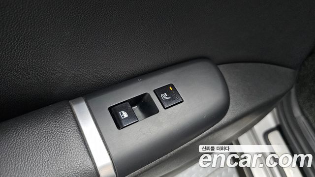 Hyundai Grandeur (GN7) 3.5 LPG 2WD (Taxi) Deluxe 2023 — фото 18