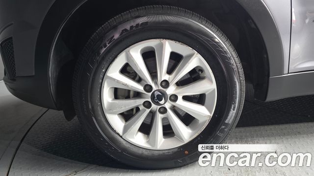 KG Mobility (SsangYong) Korando C 2.0 CVS 4WD Deluxe 2014 — фото 5