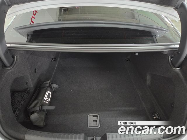 Audi A6 (C9) 40 TFSI S Line 2026 — фото 18