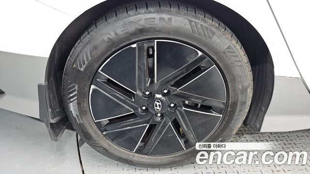 Hyundai Ioniq 6 Long Range Exclusive 2023 — фото 5