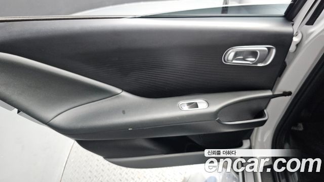 Hyundai Ioniq 6 Long Range Exclusive 2023 — фото 25