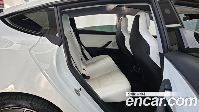 Tesla Model 3 Performance AWD 2024 — фото 11