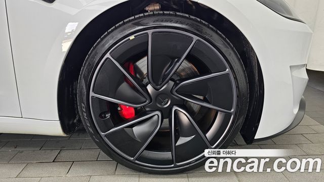 Tesla Model 3 Performance AWD 2024 — фото 21