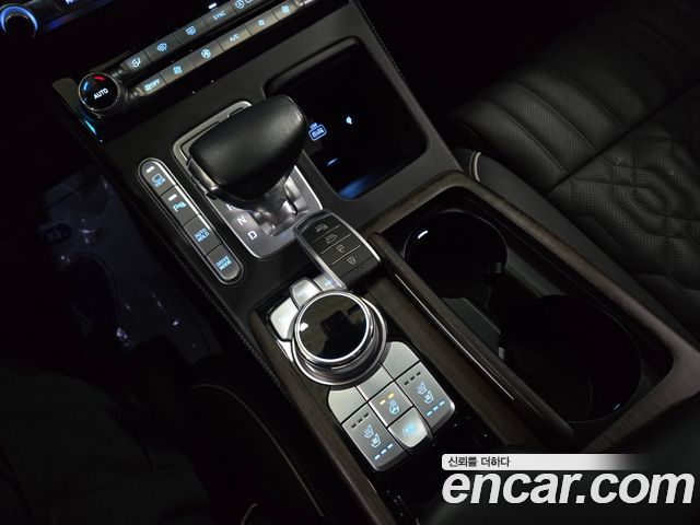 Genesis G90 5.0 AWD Limousine Prestige 2019 — фото 20