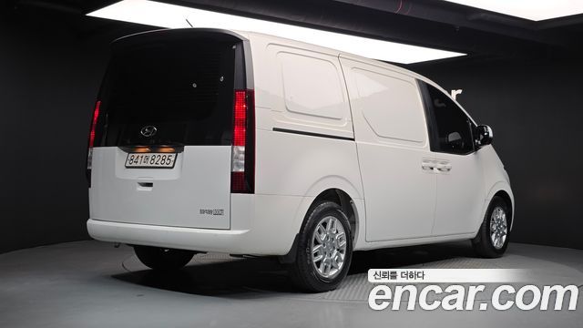 Hyundai Staria Cargo 3-Seater Modern 2022 — фото 2