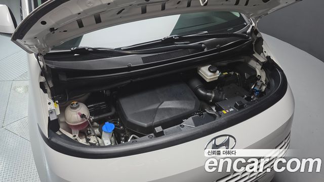 Hyundai Staria Cargo 3-Seater Modern 2022 — фото 6