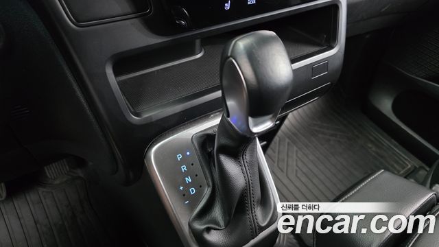 Hyundai Staria Cargo 3-Seater Modern 2022 — фото 9
