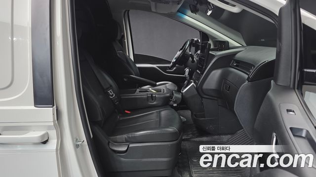 Hyundai Staria Cargo 3-Seater Modern 2022 — фото 15