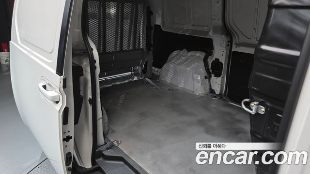 Hyundai Staria Cargo 3-Seater Modern 2022 — фото 16