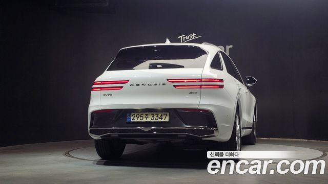 Genesis GV70 2.5T Gasoline AWD 2025 — фото 4