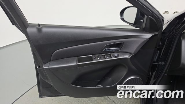Chevrolet Amazing New Cruze 1.8 LT 2015 — фото 24