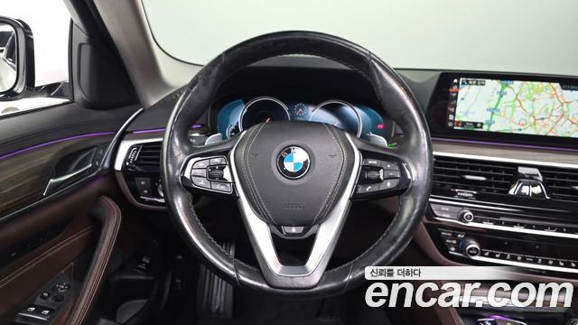BMW 5 Series (G30) 530i Luxury Plus 2018 — фото 17