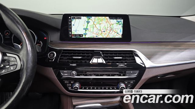 BMW 5 Series (G30) 530i Luxury Plus 2018 — фото 18