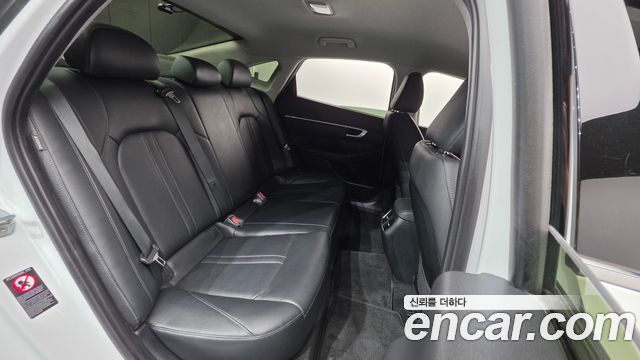 Hyundai Sonata (DN8) 2.0 Premium Plus 2022 — фото 19