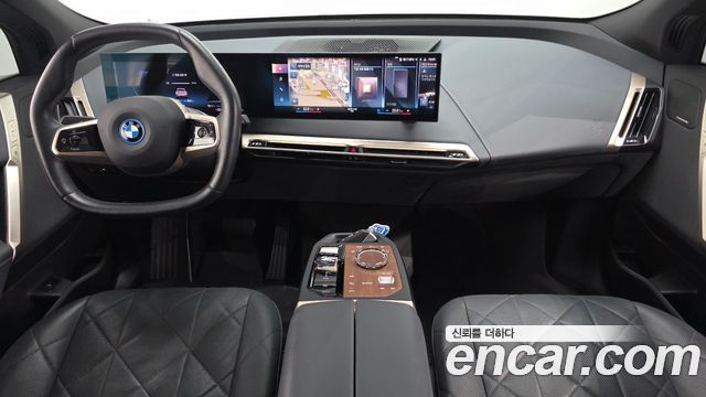 BMW iX xDrive50 Sports Plus 2022 — фото 7