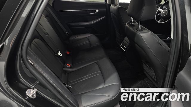 Hyundai Sonata The Edge (DN8) 2.0 Premium 2024 — фото 12