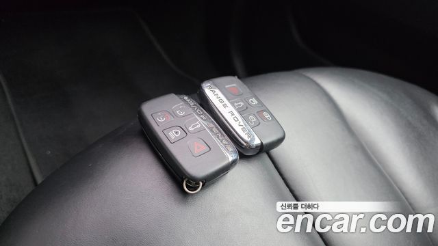 Land Rover Range Rover Evoque 2.2 SD4 Dynamic 2014 — фото 21