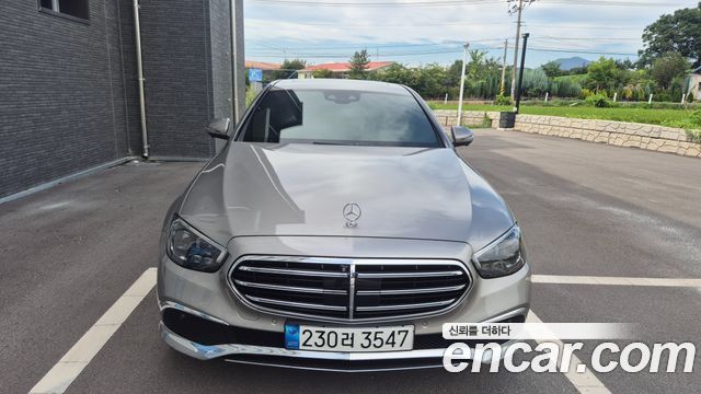 Mercedes-Benz E-Class (W213) E220d 4MATIC Exclusive 2023 — фото 3