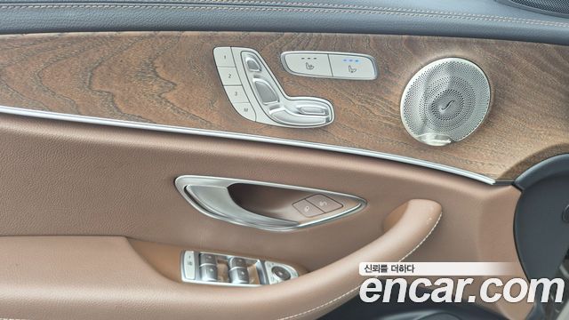 Mercedes-Benz E-Class (W213) E220d 4MATIC Exclusive 2023 — фото 22